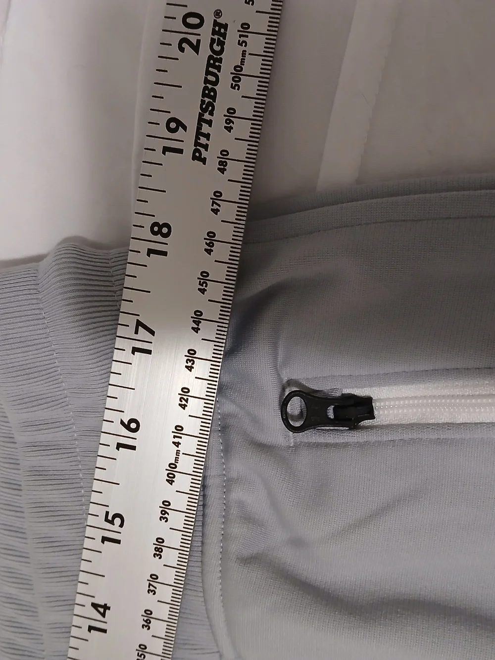 Under Armour Sportstyle Tricot Jogger - Light Gray (AVY)
